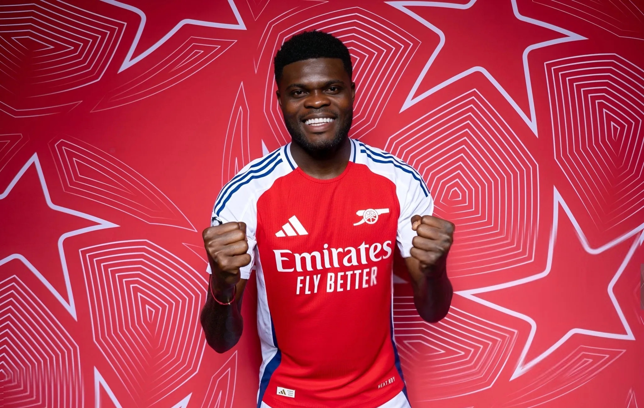 太狠了！成都蓉城围绕社区盾更衣室发声迈阿密热火官宣签约备战英超，马德里竞技迎西甲关键赛的简单介绍