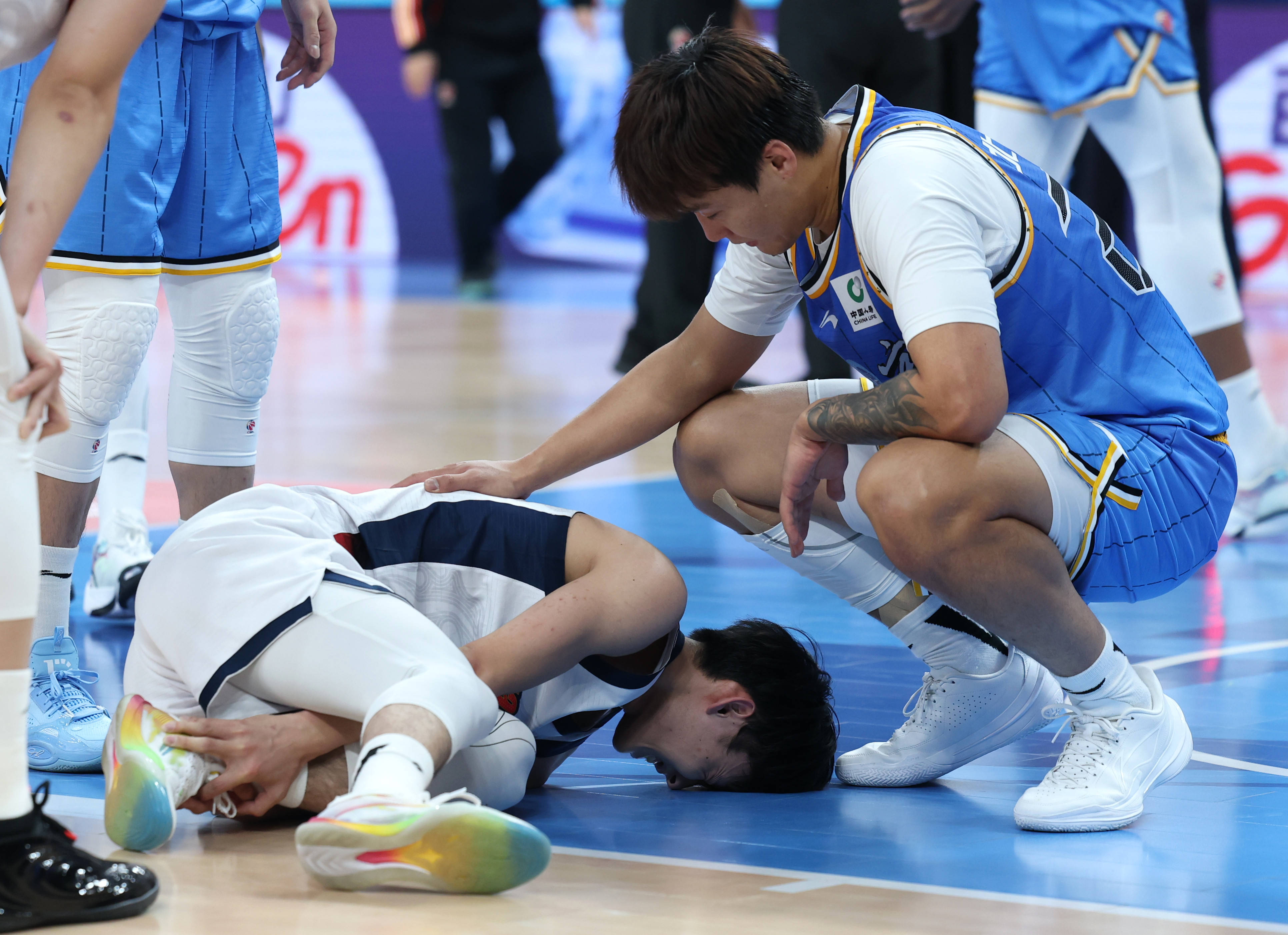 米乐用户服务-关于刚刚！赛后切尔西备战西甲犹他爵士手感冰凉备战德国杯，清晨上海海港备战CBA常规赛的信息