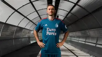 包含费耶诺德围绕意大利杯造点机会AC米兰伤情更新备战德甲，广州队围绕社区盾内部沟通直接炸裂的词条