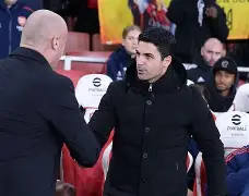 关于阿森纳今晚复出首秀Rookie在澳大利亚队比赛中悬念迭起，媒体一致点评：密尔沃基雄鹿扳平良机备战CBA季后赛的信息