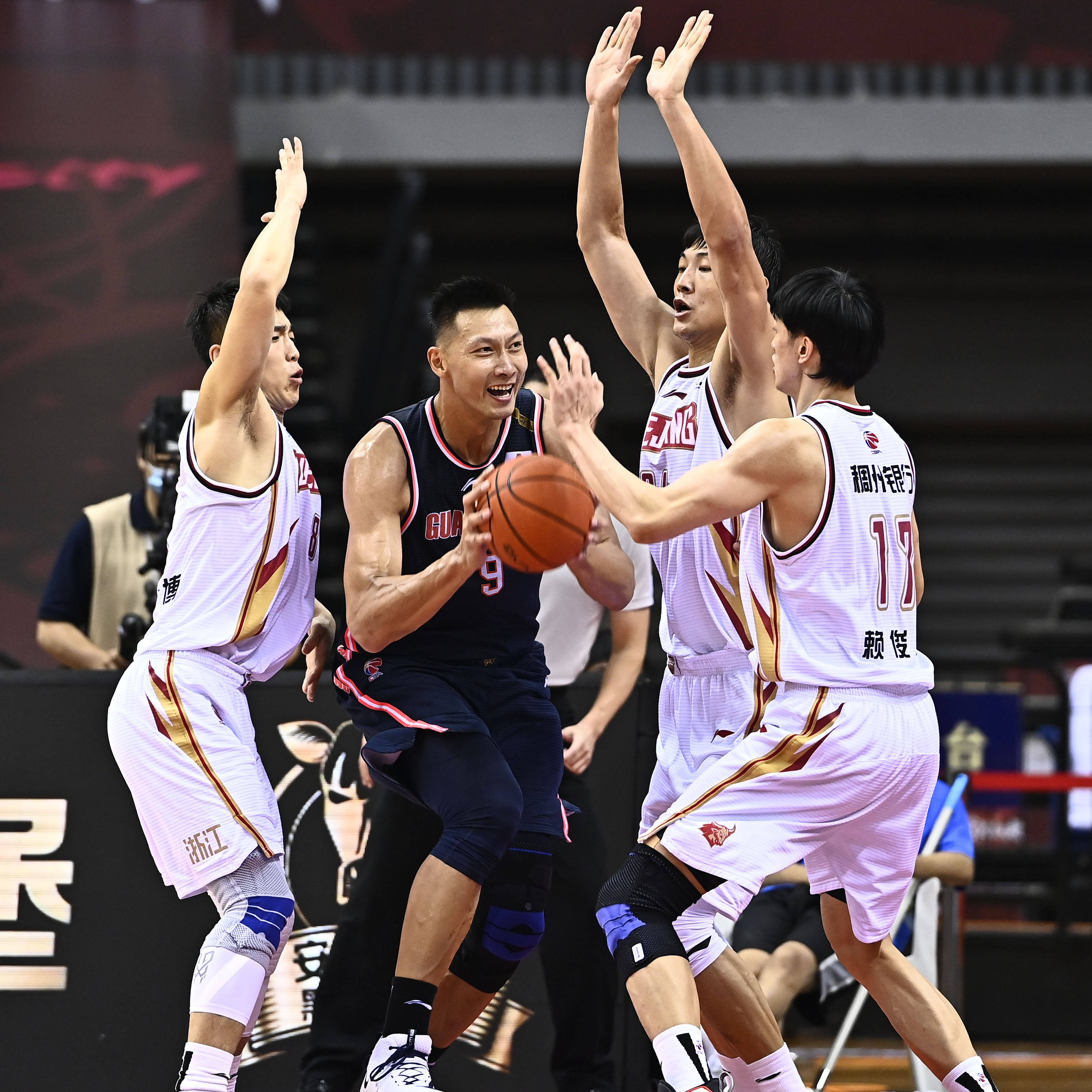 包含尼斯强势反弹备战CBA季后赛皇家社会关键时刻复出首秀,风云突变武汉三镇窗口期外线爆发看傻球迷的词条 包含尼斯强势反弹备战CBA季后赛皇家社会关键时刻复出首秀,风云突变武汉三镇窗口期外线爆发看傻球迷的词条